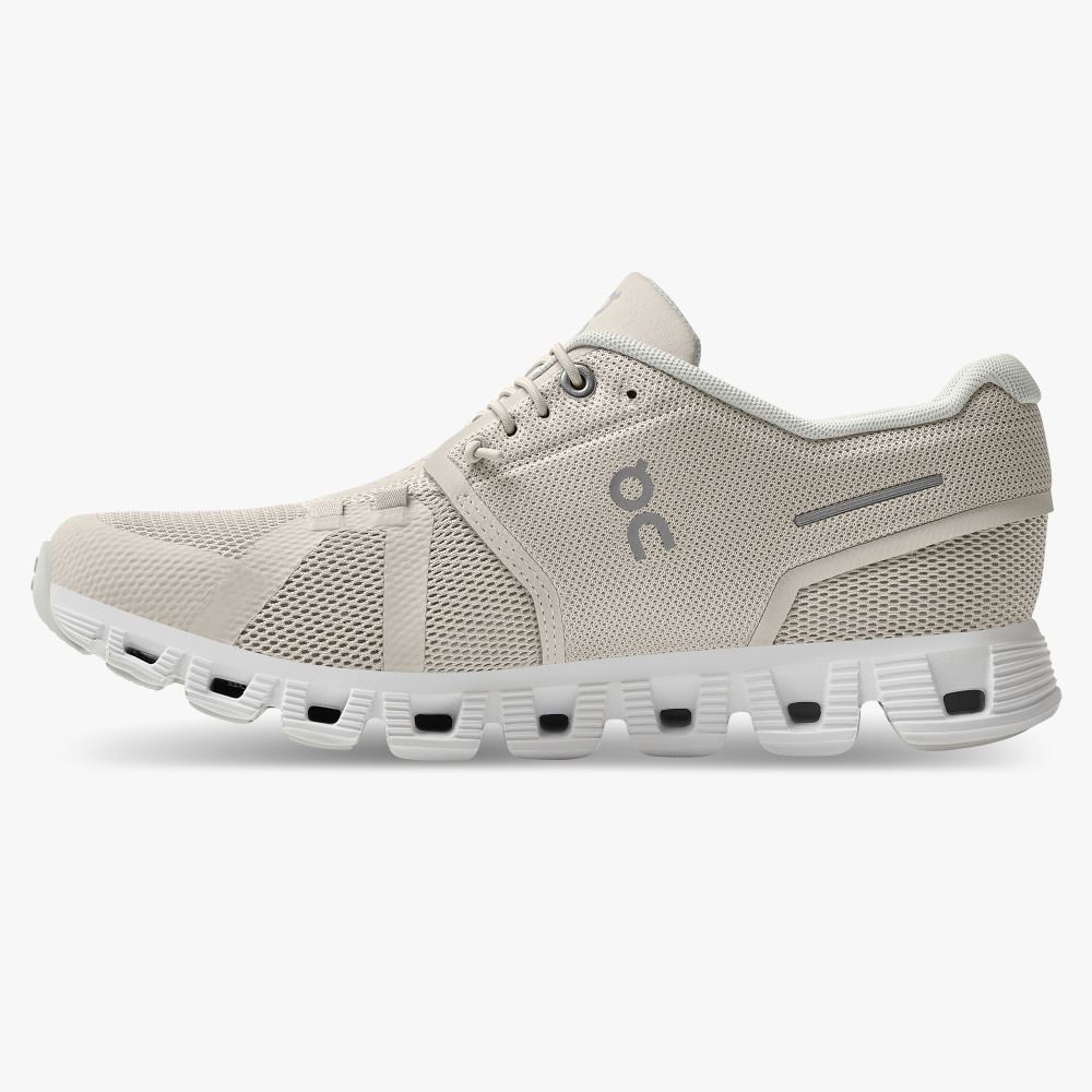 On Running 5 - the lightweight shoe for everyday performance - Pearl | White ON95XF307