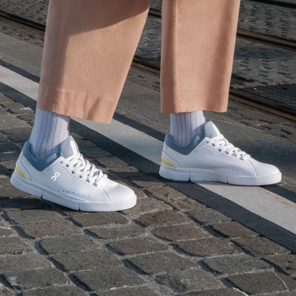 On THE ROGER Advantage: the versatile everyday sneaker - White | Nimbus ON95XF388